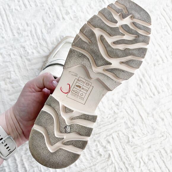 Dolce Vita Elias Flats Ivory Embossed Loafers - Picture 8 of 9